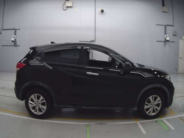 HONDA VEZEL 2014