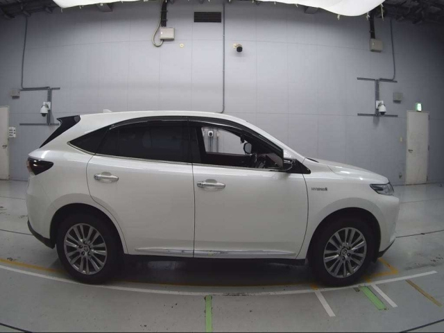 TOYOTA HARRIER 2020