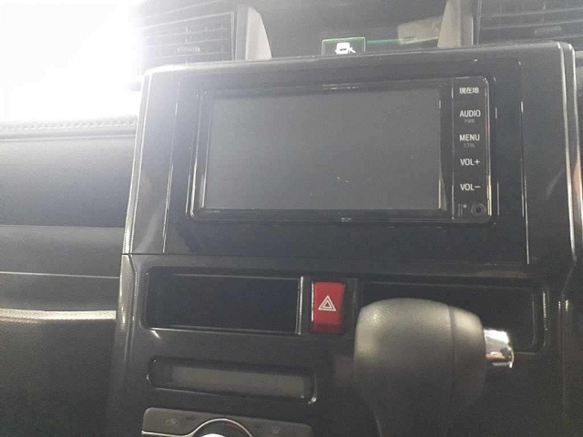 TOYOTA ROOMY 2022
