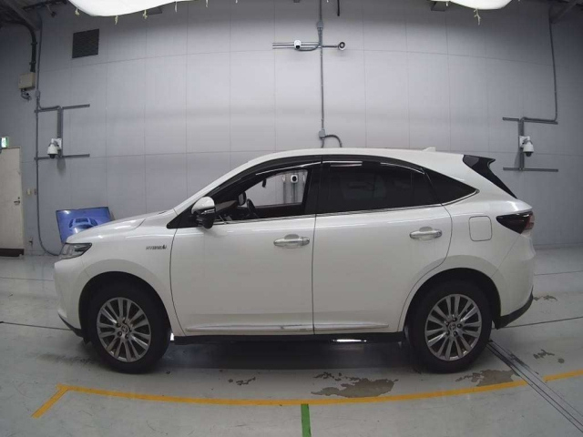 TOYOTA HARRIER 2020