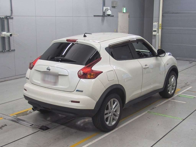 NISSAN JUKE 2012