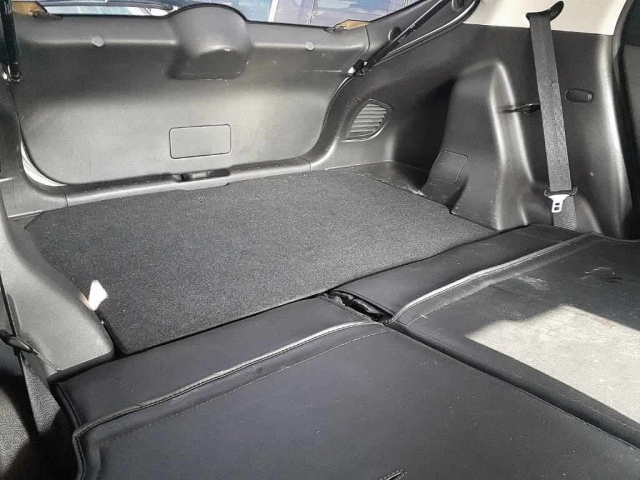 NISSAN JUKE 2012