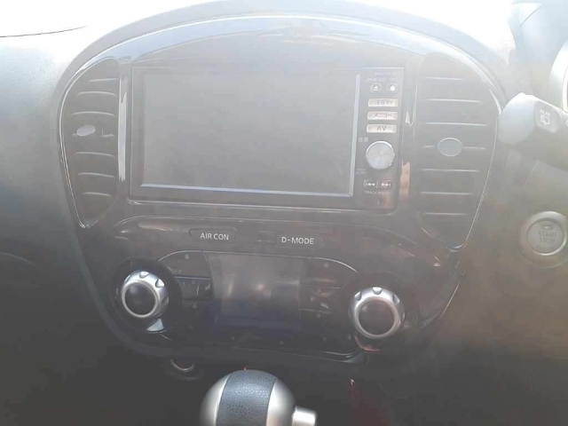 NISSAN JUKE 2012