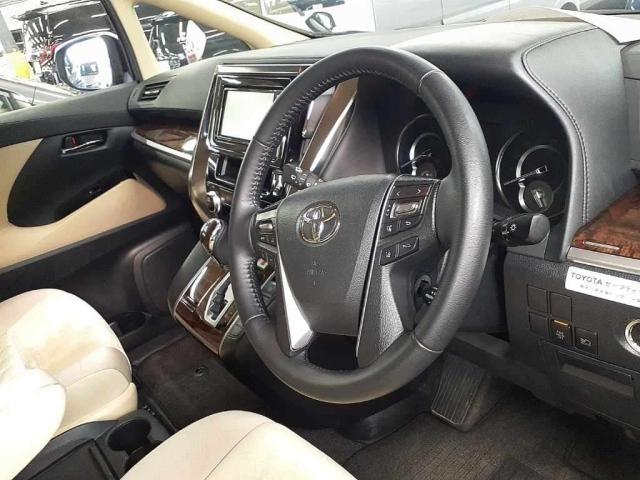 TOYOTA VELLFIRE 2019