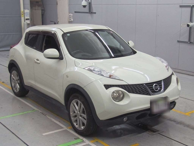 NISSAN JUKE 2010