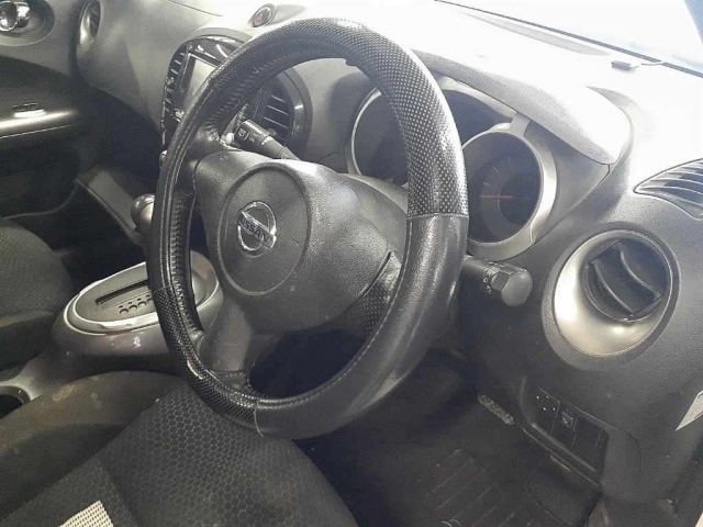 NISSAN JUKE 2010