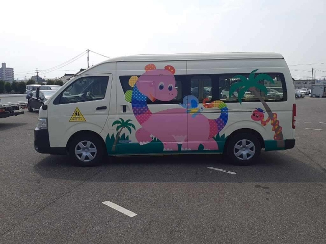 TOYOTA HIACE 2014