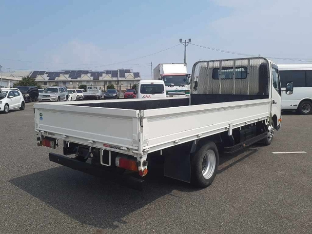 HINO DUTRO 2018