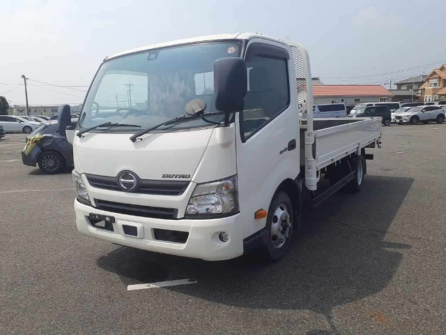 HINO DUTRO 2018
