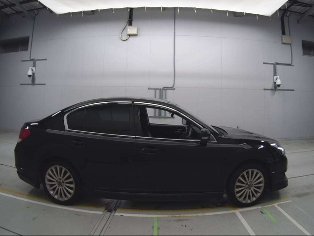 SUBARU LEGACY B4 2009