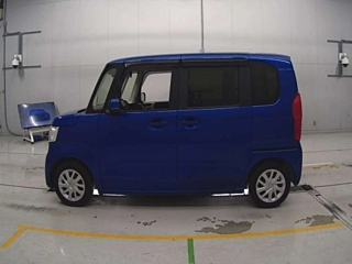 HONDA N BOX 2017