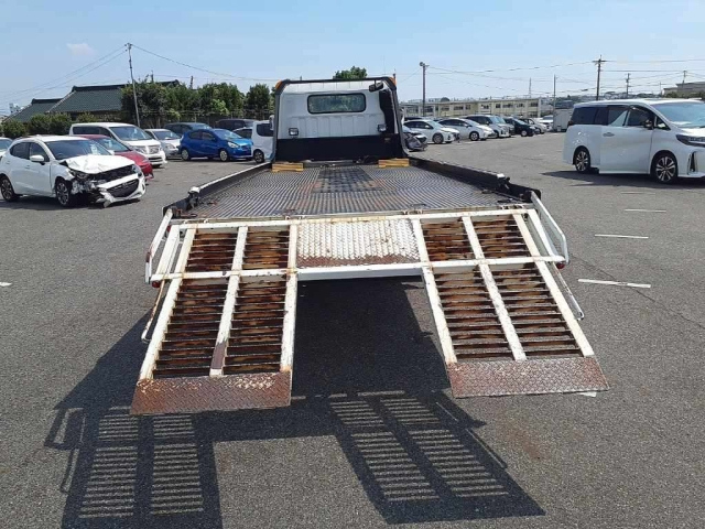 MITSUBISHI CANTER 2016
