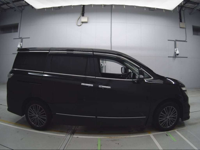 NISSAN ELGRAND 2016