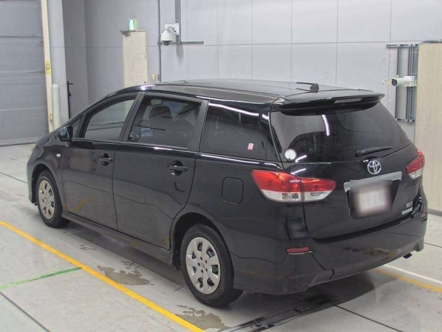 TOYOTA WISH 2011