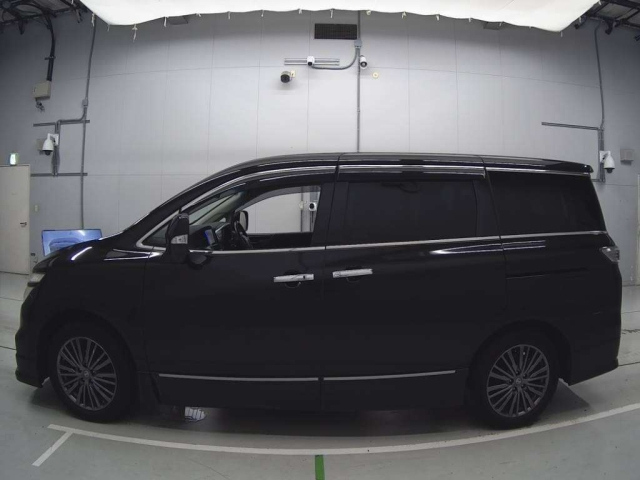 NISSAN ELGRAND 2016