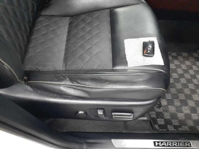 TOYOTA HARRIER 2015