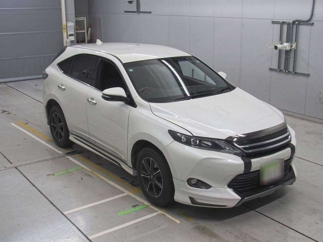 TOYOTA HARRIER 2015
