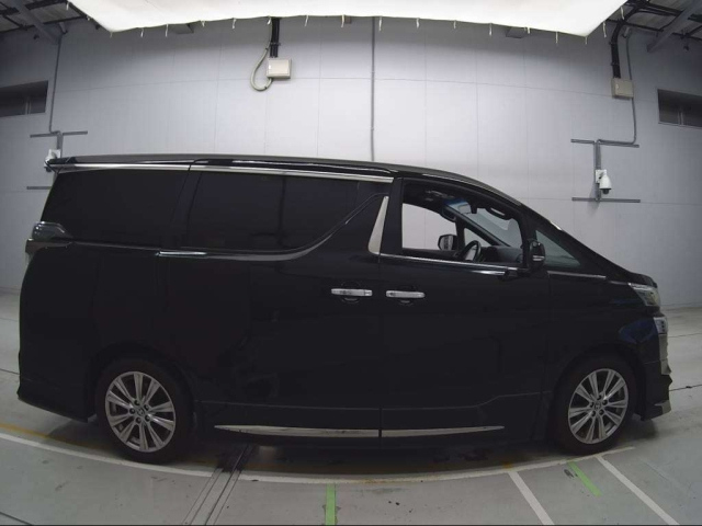 TOYOTA VELLFIRE 2021