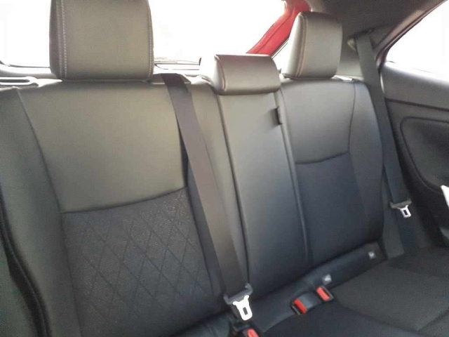 TOYOTA YARIS CROSS 2025
