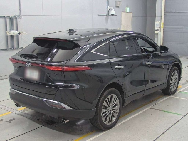 TOYOTA HARRIER 2022