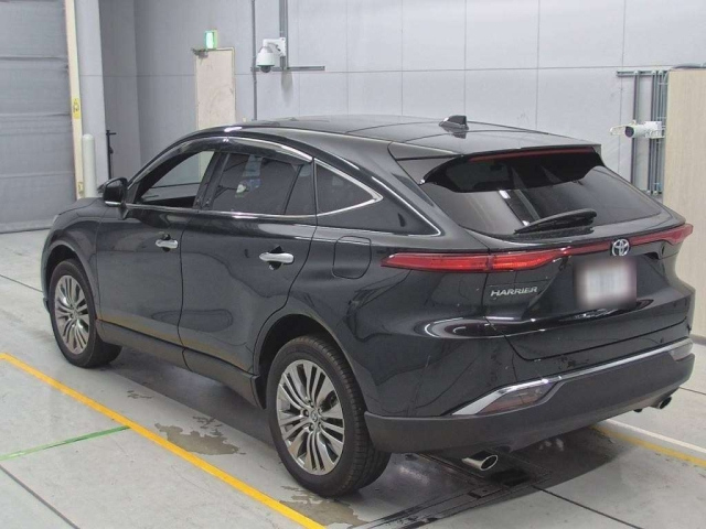 TOYOTA HARRIER 2022