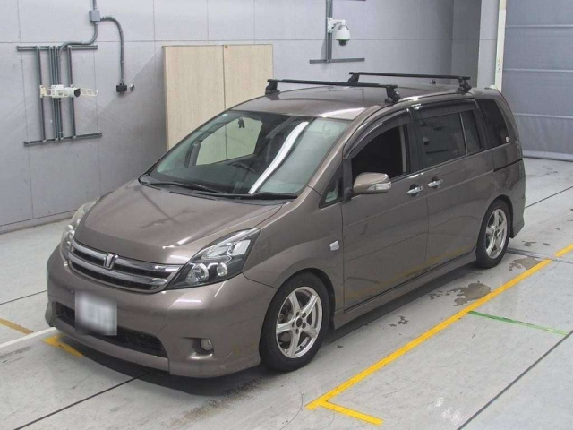 TOYOTA ISIS 2010