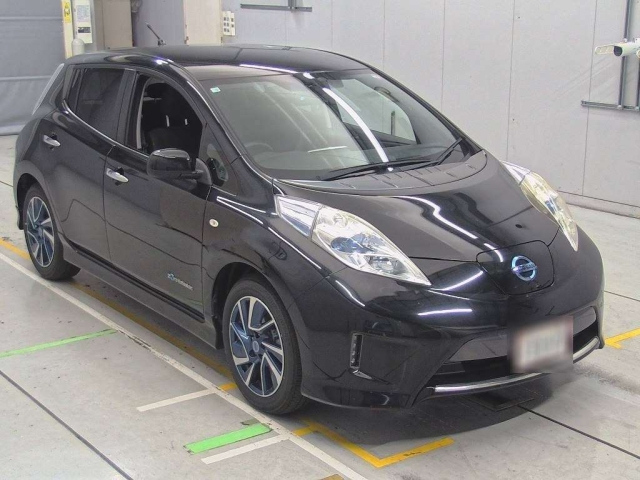 NISSAN LEAF 2014