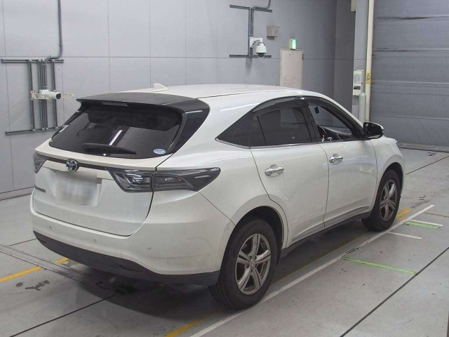 TOYOTA HARRIER 2014