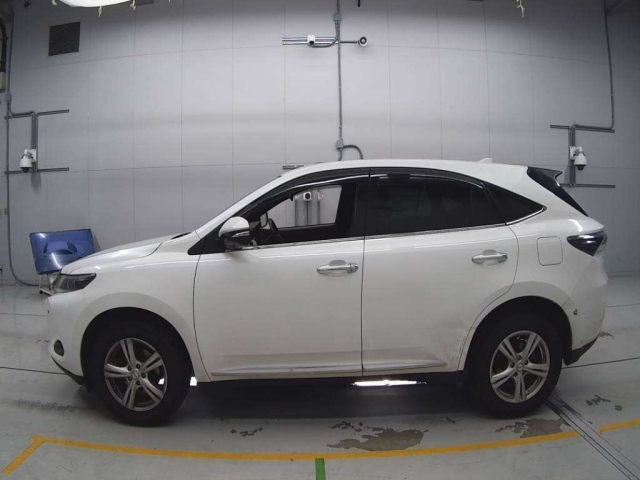 TOYOTA HARRIER 2014