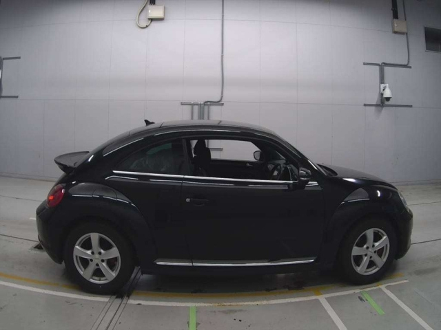 VOLKSWAGEN THE BEETLE 2014