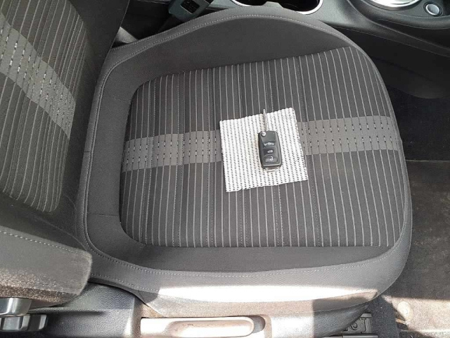 VOLKSWAGEN THE BEETLE 2014