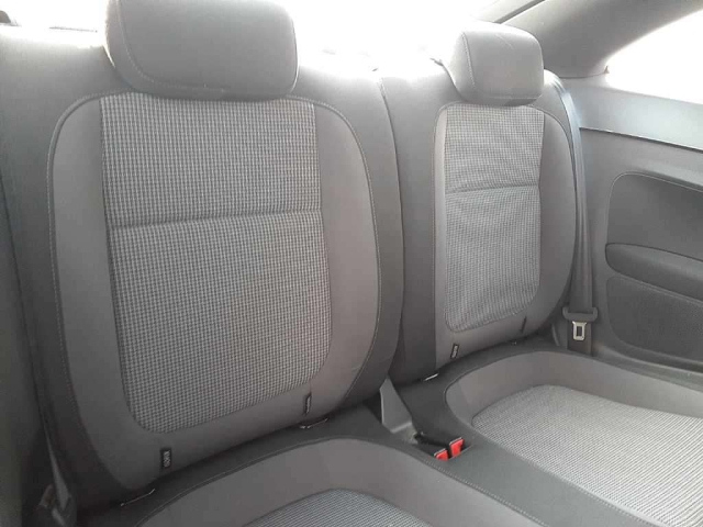 VOLKSWAGEN THE BEETLE 2015