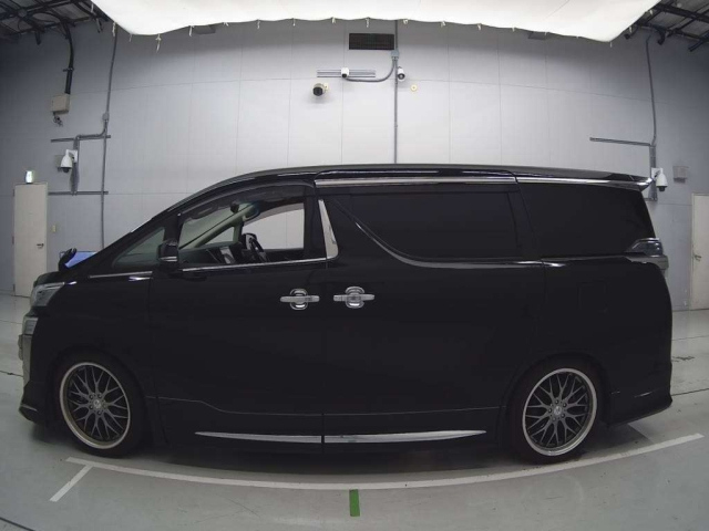 TOYOTA VELLFIRE 2020