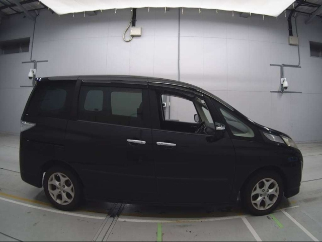 MAZDA BIANTE 2010