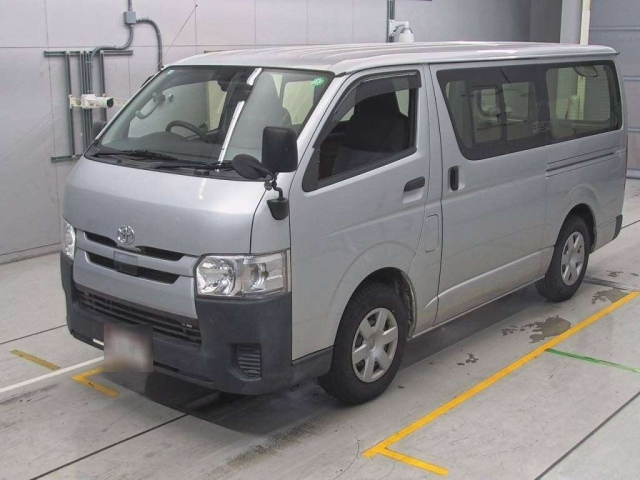 TOYOTA REGIUS ACE VAN 2018
