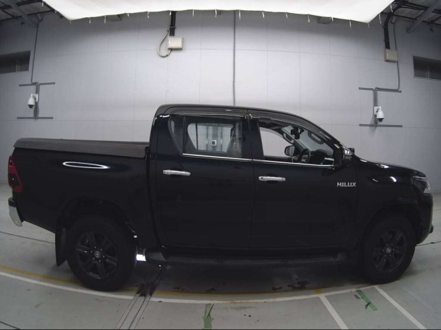 TOYOTA HILUX 2021