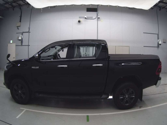 TOYOTA HILUX 2021