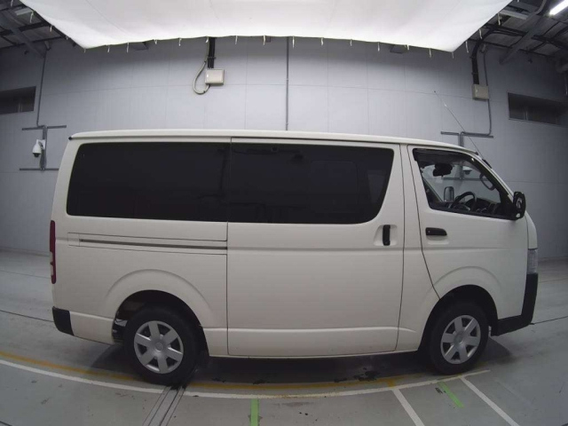 TOYOTA REGIUS ACE VAN 2018