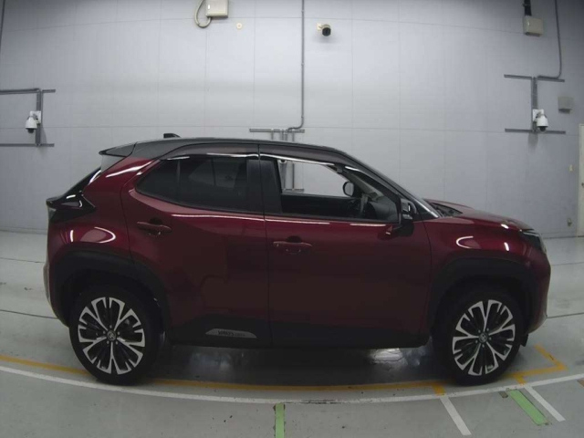 TOYOTA YARIS CROSS 2021