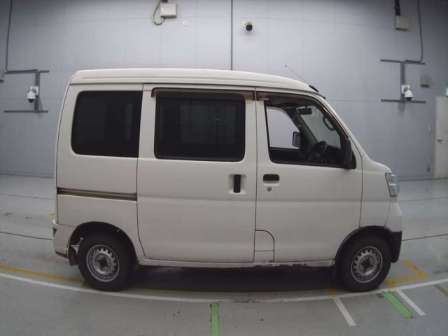 DAIHATSU HIJET VAN 2018
