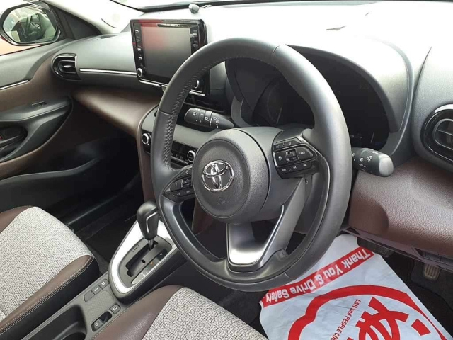 TOYOTA YARIS CROSS 2021