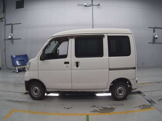 DAIHATSU HIJET VAN 2018