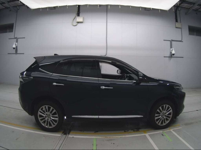TOYOTA HARRIER 2014