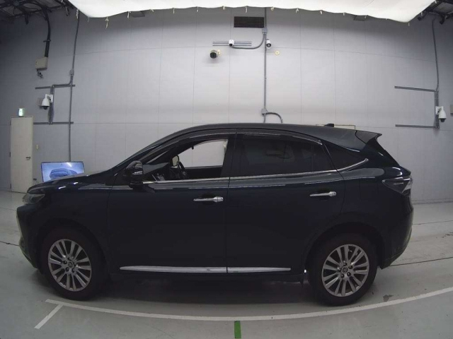 TOYOTA HARRIER 2014