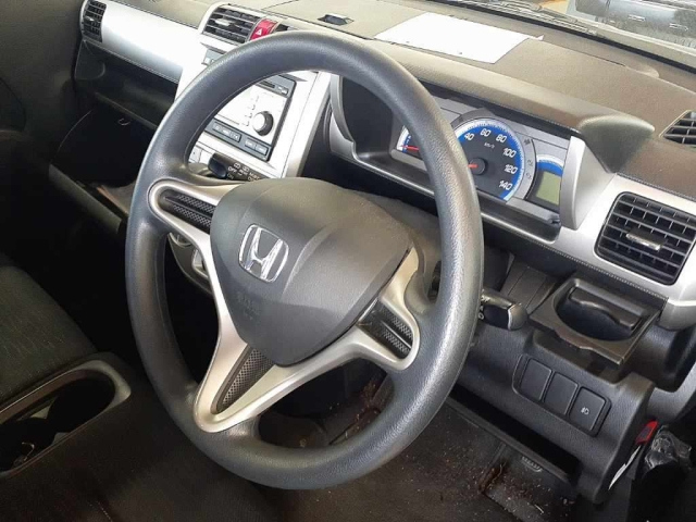 HONDA ZEST 2011