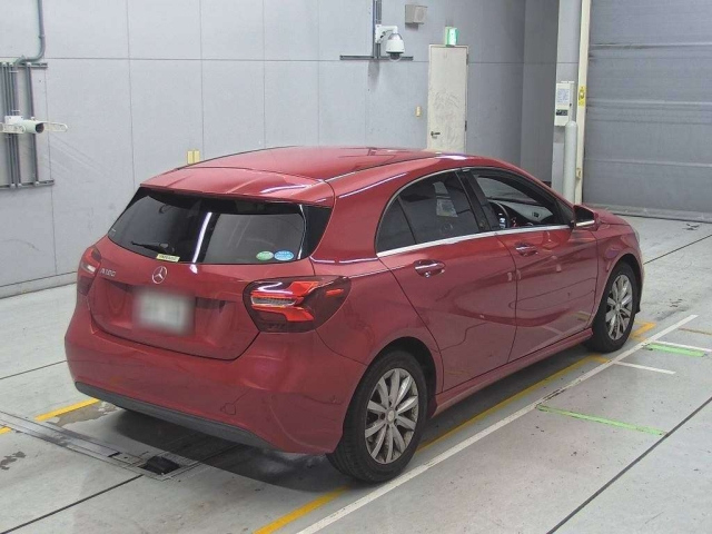 MERCEDES BENZ A CLASS 2016