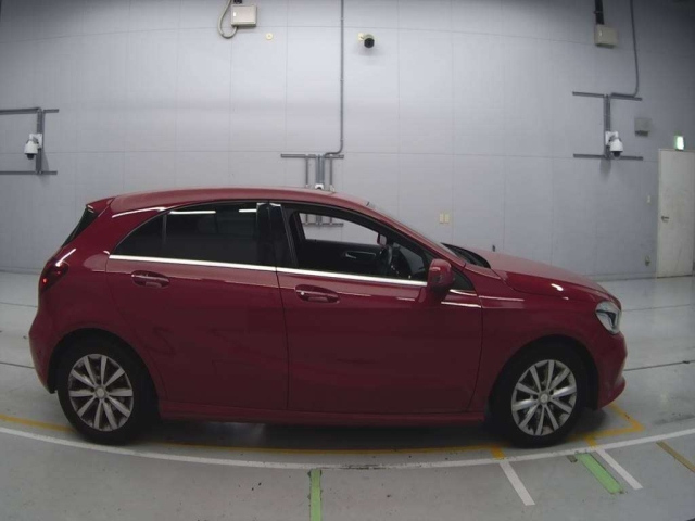 MERCEDES BENZ A CLASS 2016