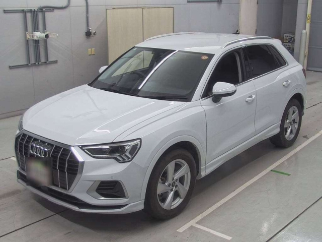 AUDI Q3 2023