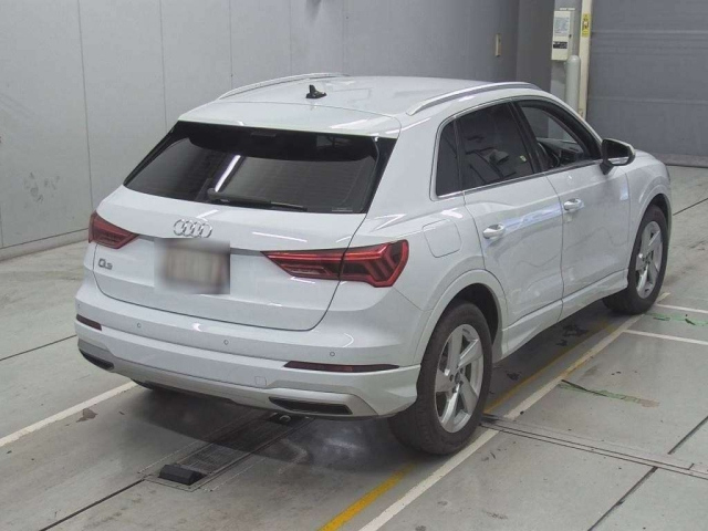 AUDI Q3 2023