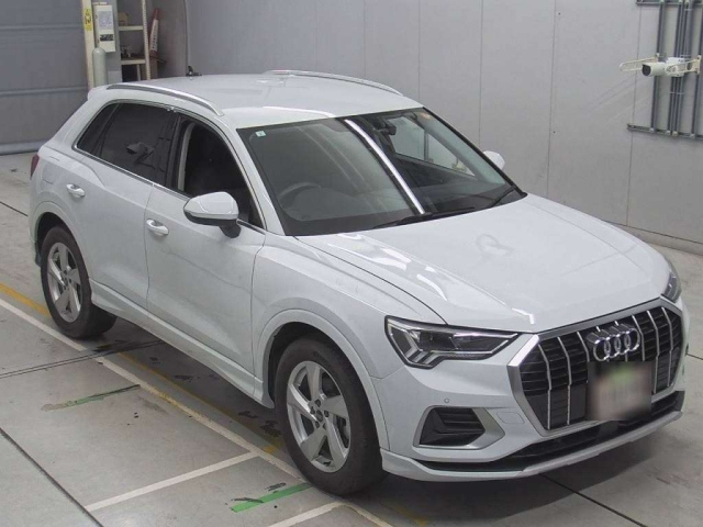 AUDI Q3 2023